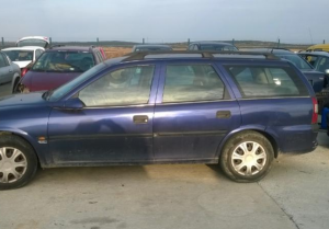 Opel Vectra 1.6 i