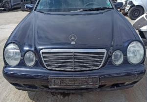Mercedes-Benz E 280