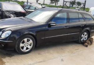Mercedes-Benz E 320